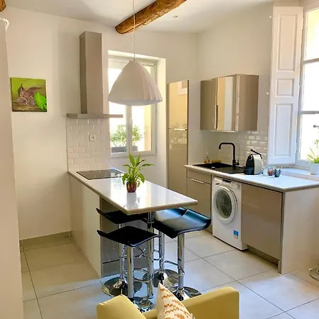 La Maison Du Courtil, Figue-miel * Мустье-Сент-Мари